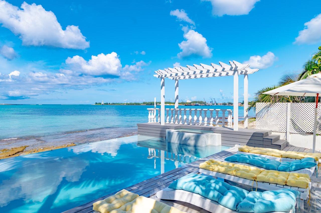 Seaview Oceanfront Villa - With Private Pool Nassau Exterior photo