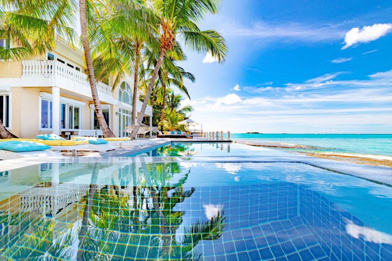 Seaview Oceanfront Villa - With Private Pool Nassau Exterior photo