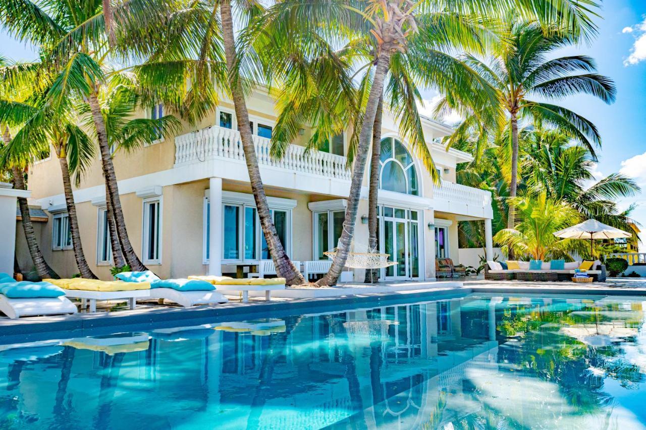 Seaview Oceanfront Villa - With Private Pool Nassau Exterior photo